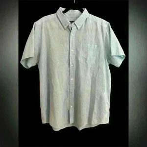 Patagonia Men’s Button Up Blue Shirt. Size Large